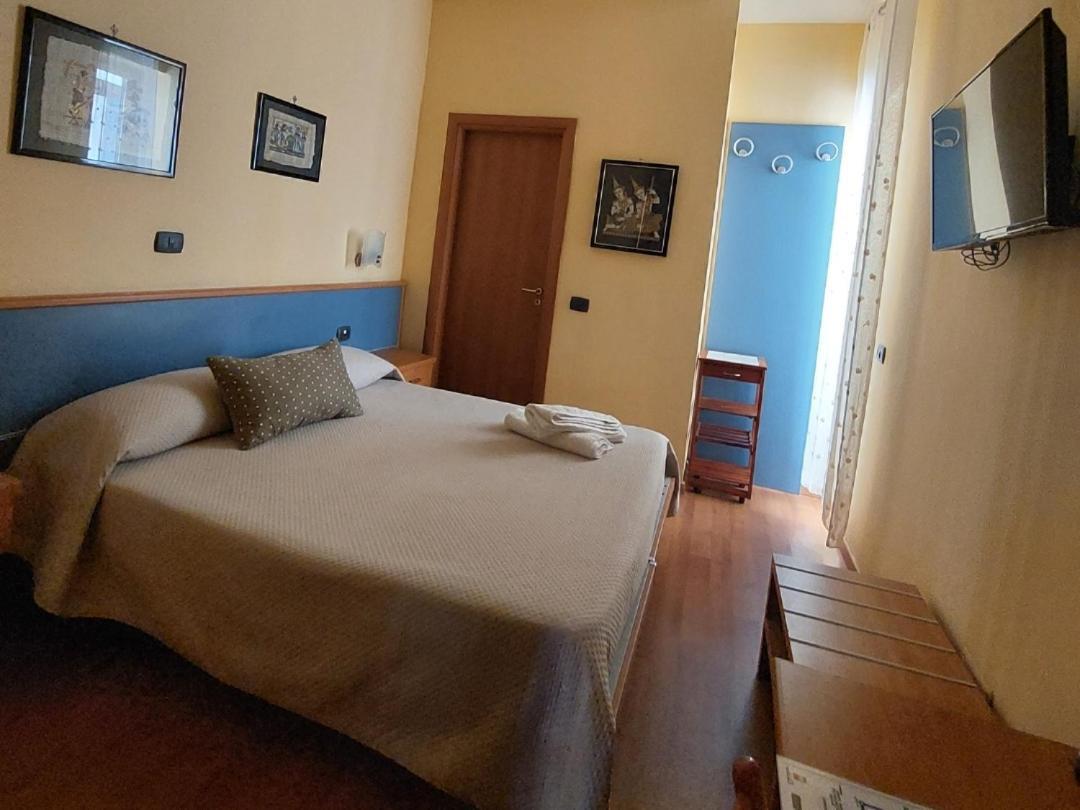 Domus Cesare Διαμέρισμα Νάπολη Εξωτερικό φωτογραφία